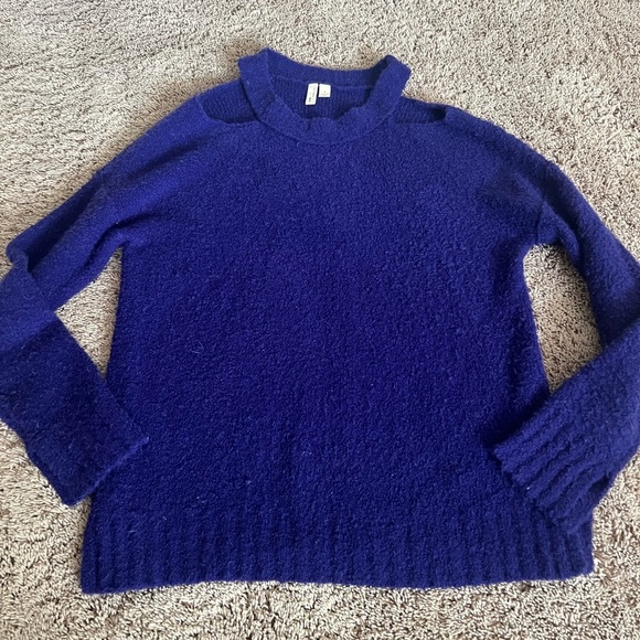 Anthropologie moth cut out neck sweater medium boucle purple grape alpaca wool - Picture 5 of 10